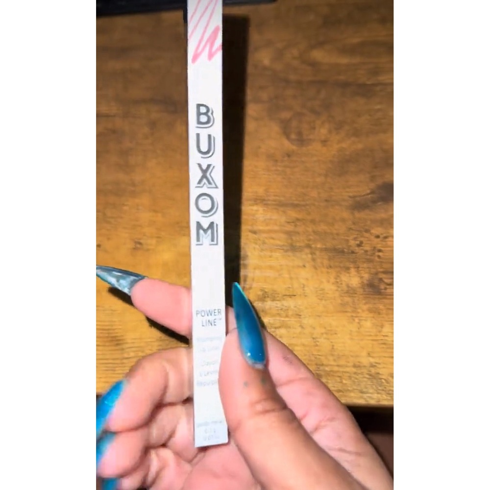 Buxom Power Line Plumping Lip Liner Retractable Matte Finish with Brush New